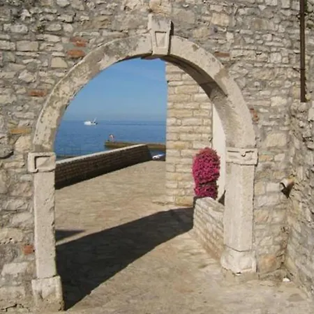 Rosetta App2, Few Steps From The Beach * Novigrad (Istria)